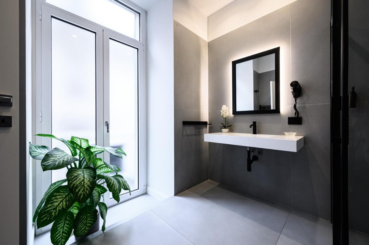 Interno Barocco Hotel Naples Luaran gambar