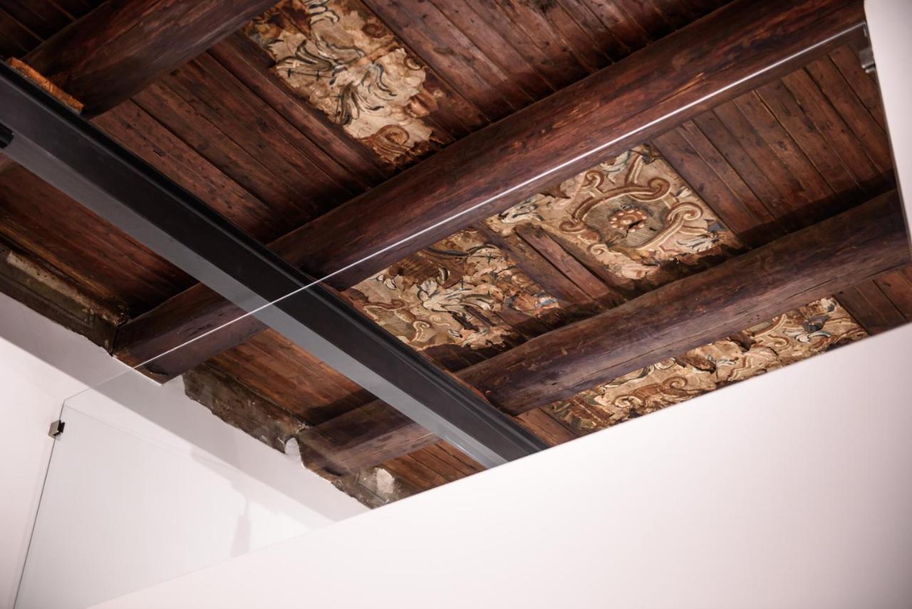 Interno Barocco Hotel Naples Luaran gambar