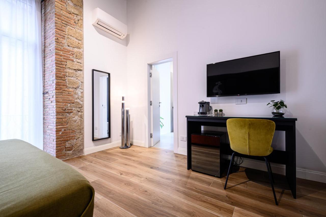 Interno Barocco Hotel Naples Luaran gambar