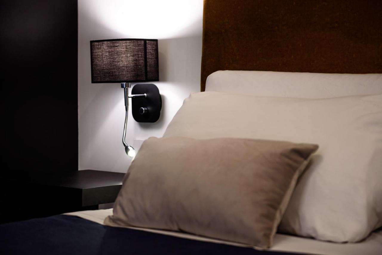 Interno Barocco Hotel Naples Luaran gambar