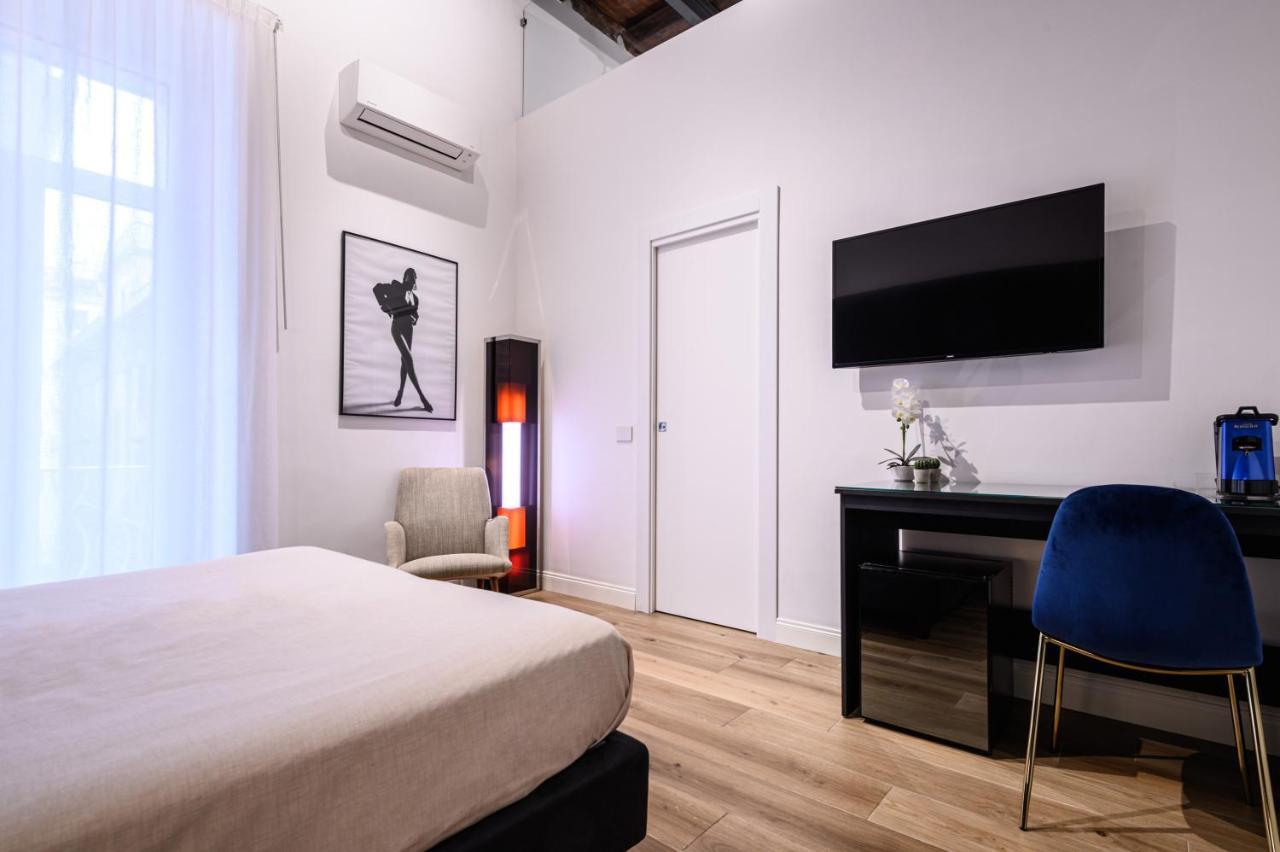 Interno Barocco Hotel Naples Luaran gambar